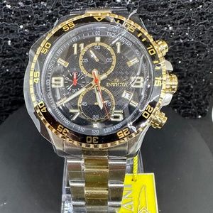 Men's (NWT) Chronograph Invicta Watch w/Date on the Face & a Two-Toned Bracelet